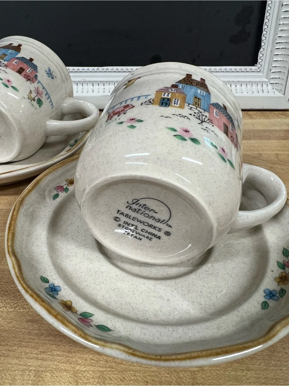 International Tableworks Stoneware Vintage Heartland